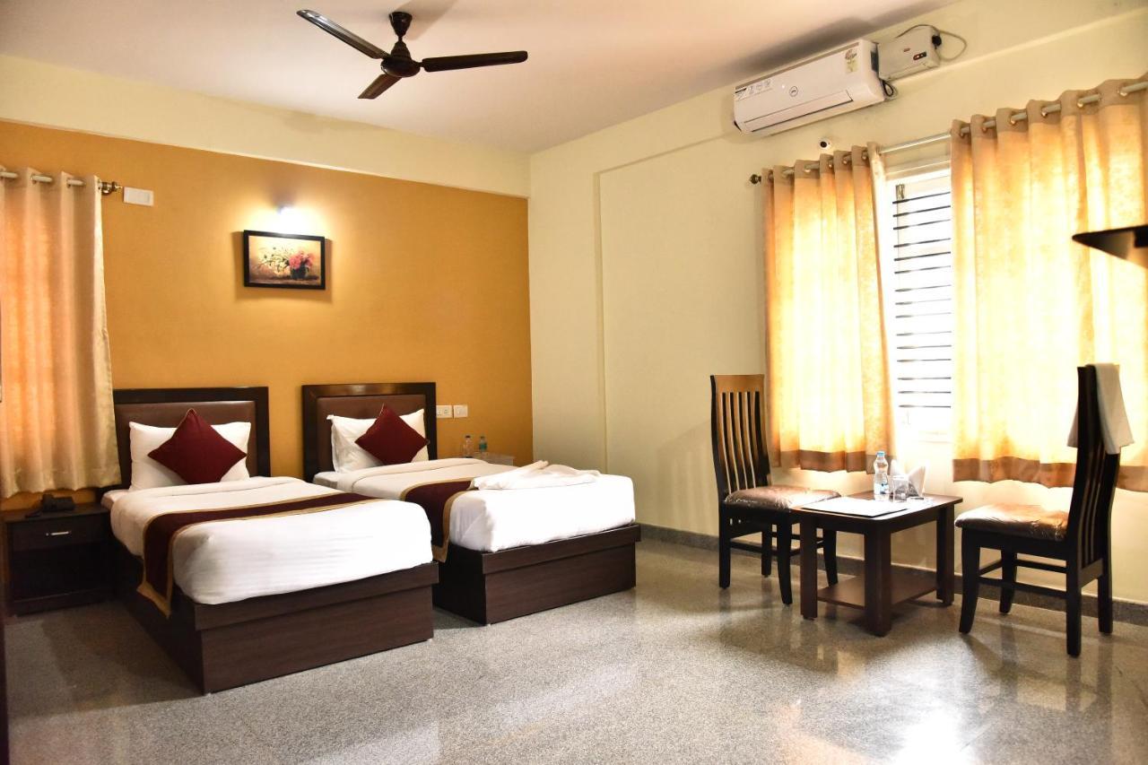 The Banjaara Suites Bangalore Exterior photo