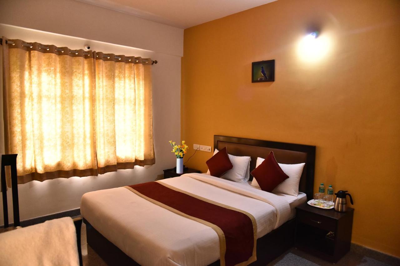 The Banjaara Suites Bangalore Exterior photo