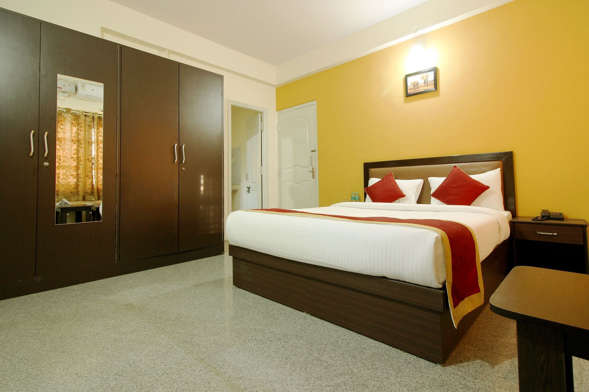 The Banjaara Suites Bangalore Exterior photo